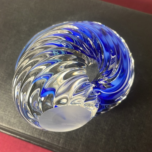 Schmidt Rhea Ocean Wave Spiral Twist Art Glass Paperweight Signed - Picture 6 of 12